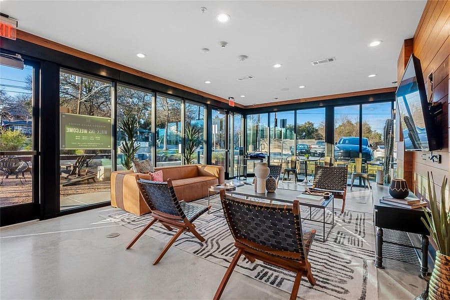 Furnished Finder property 1020752_1 photo 30