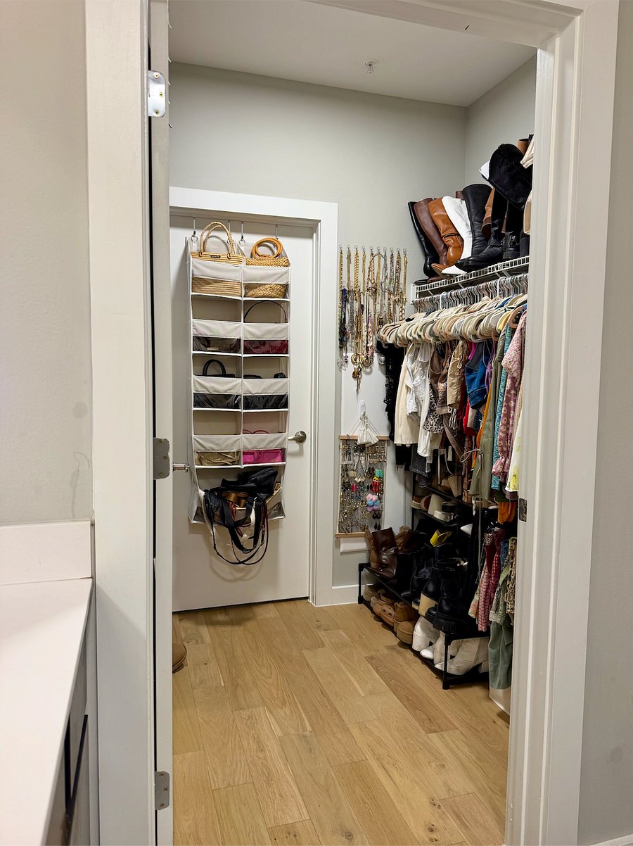 Furnished Finder property 1020752_1 photo 17