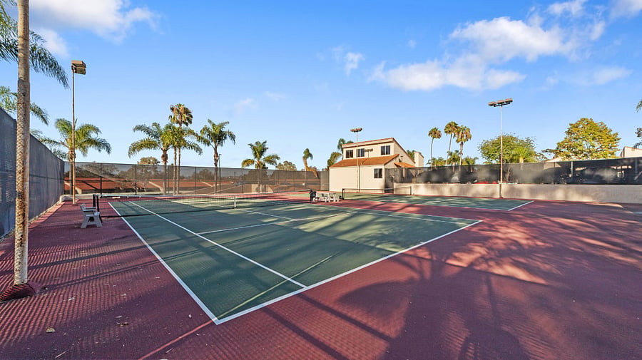 Furnished Finder property 1020759_1 photo 34