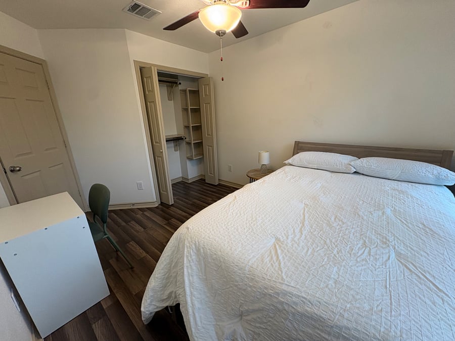 Bedroom with Full Size Bed