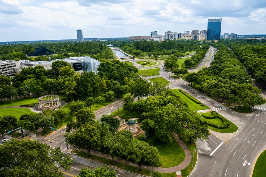 Houston Museum District Approx. 5 minutes by car Explore Houstons renowned museum area filled with art, science, culture, and beautiful walkable streets perfect for a relaxing day out.