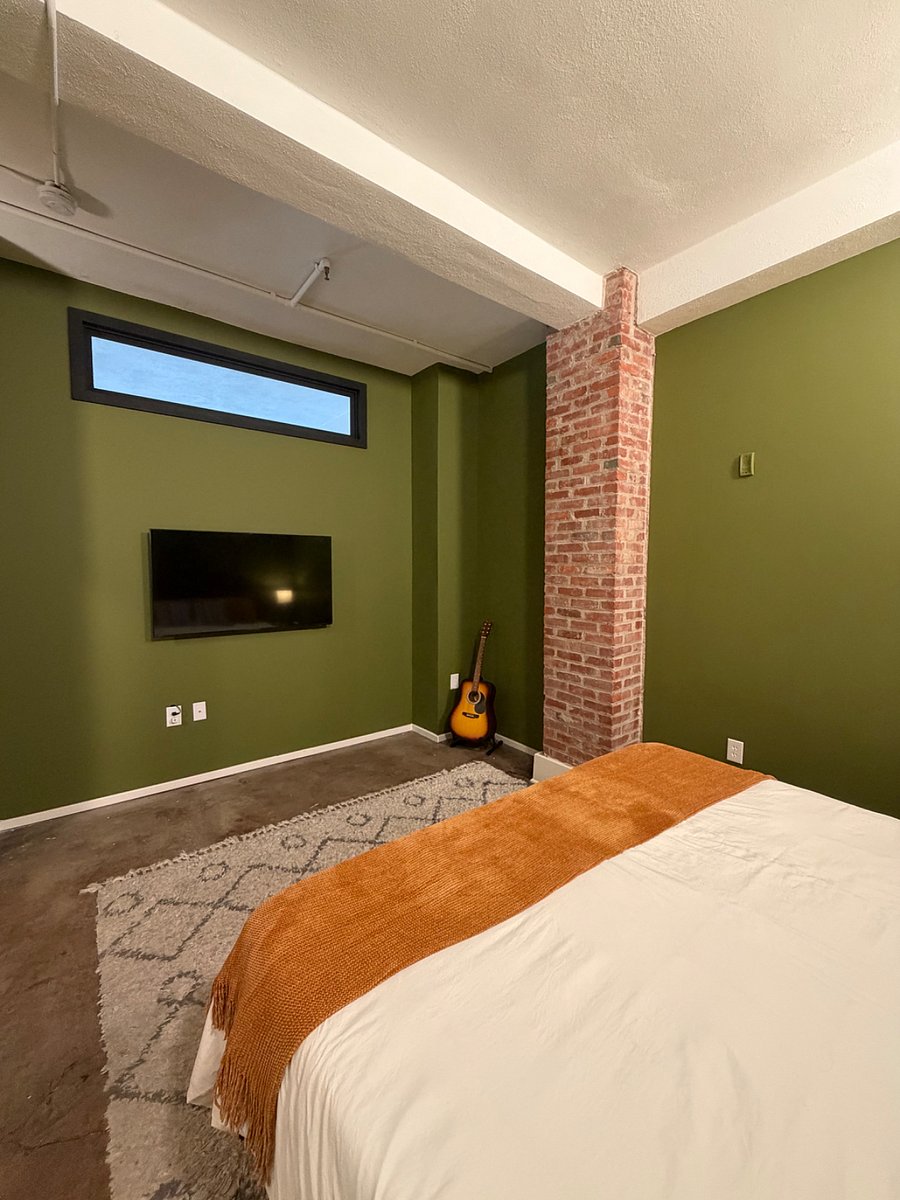 Furnished Finder property 1020847_1 photo 29
