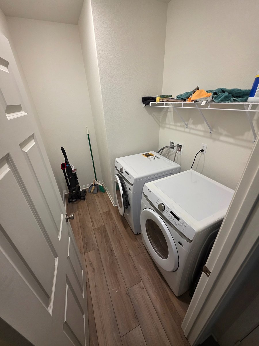 Furnished Finder property 1020850_1 photo 24