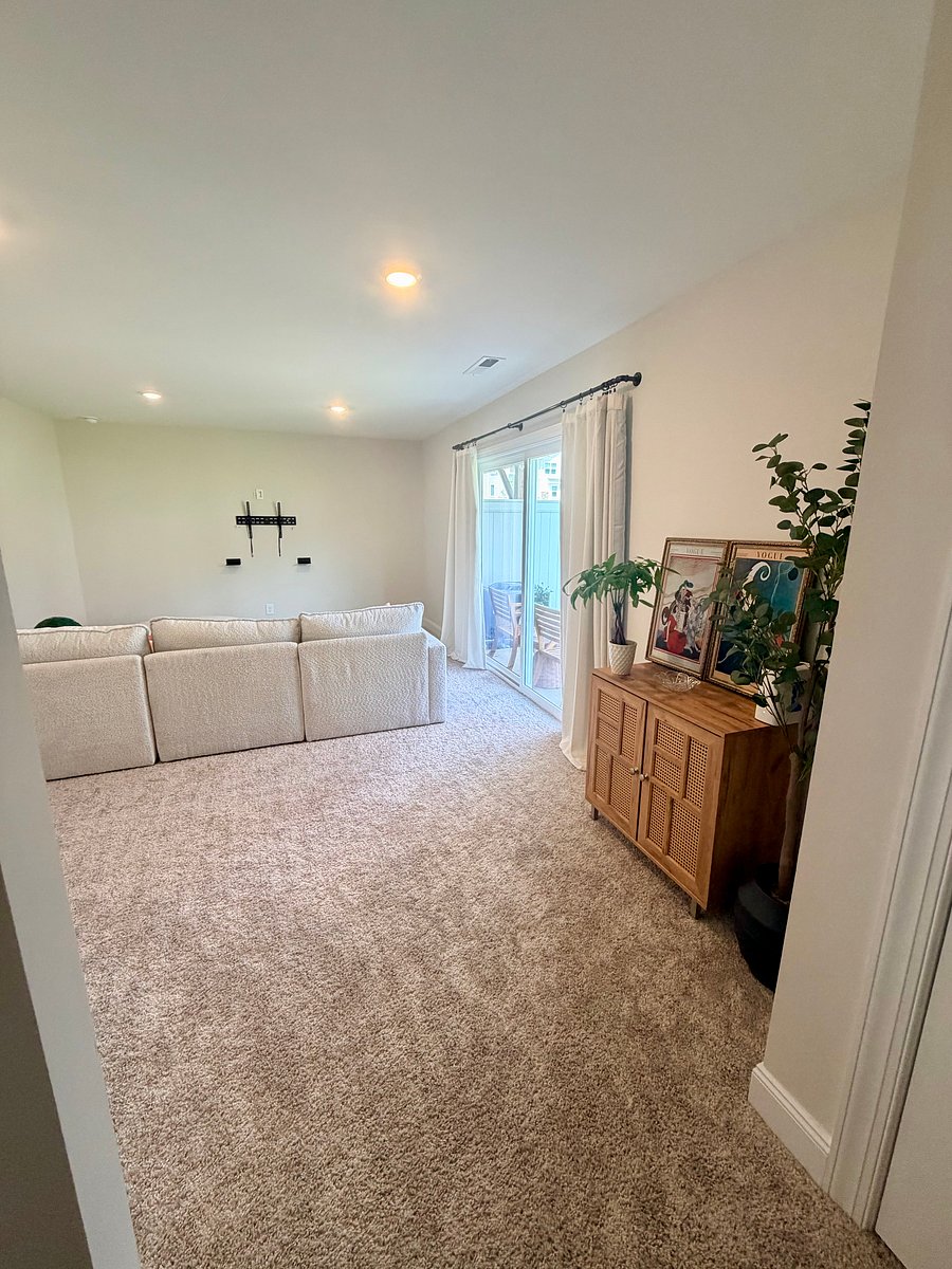 Furnished Finder property 1020856_1 photo 10