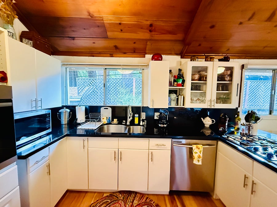 Furnished Finder property 1020859_1 photo 32
