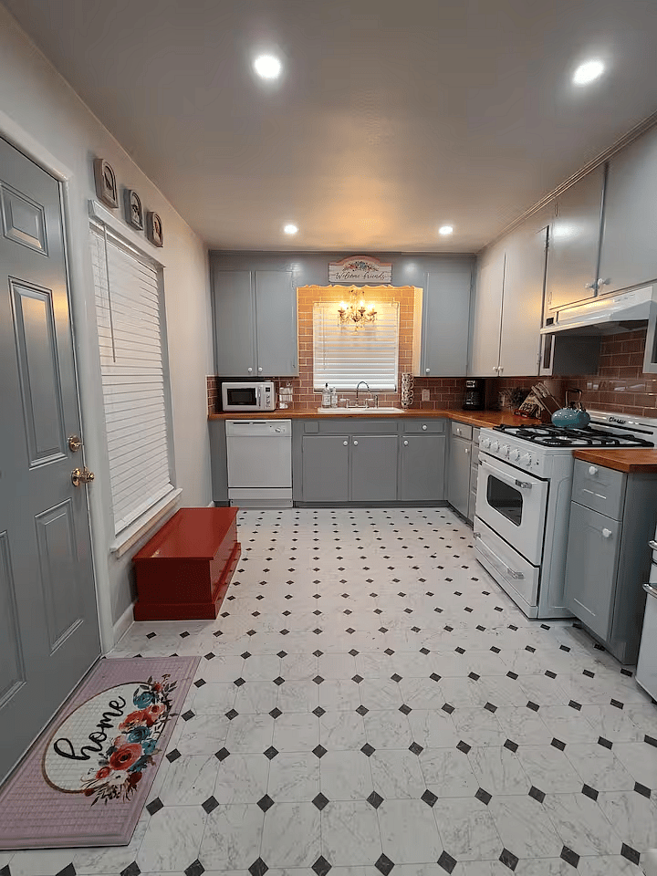 Furnished Finder property 1020863_1 photo 11