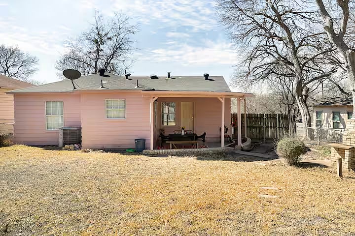 Furnished Finder property 1020863_1 photo 34