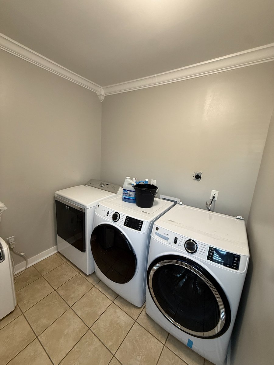 Furnished Finder property 1020873_1 photo 11