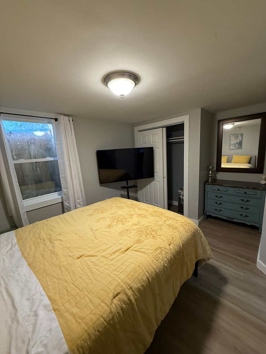 Furnished Finder property 1020873_1 photo 35