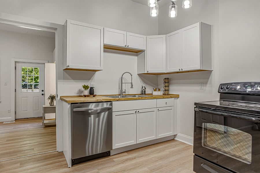 Furnished Finder property 1020874_1 photo 7
