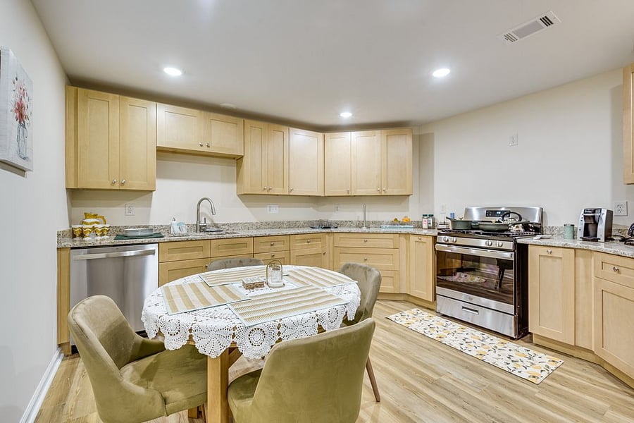 Furnished Finder property 1020891_1 photo 4