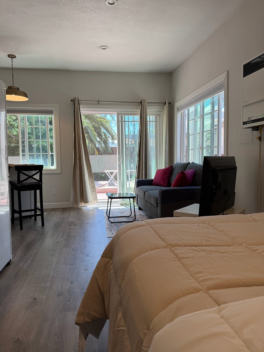Furnished Finder property 1020920_1 photo 3