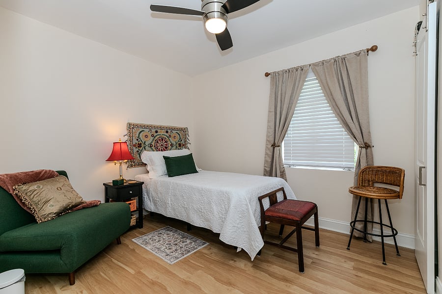 Furnished Finder property 1020950_1 photo 8