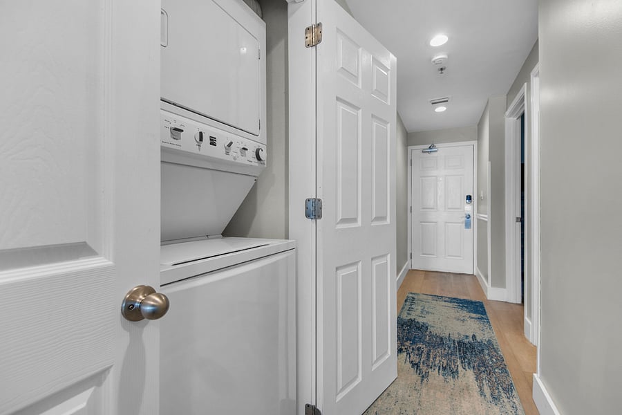 Furnished Finder property 1020999_1 photo 13