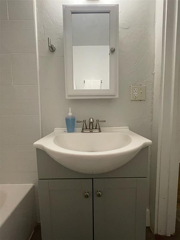 Furnished Finder property 1021048_1 photo 12