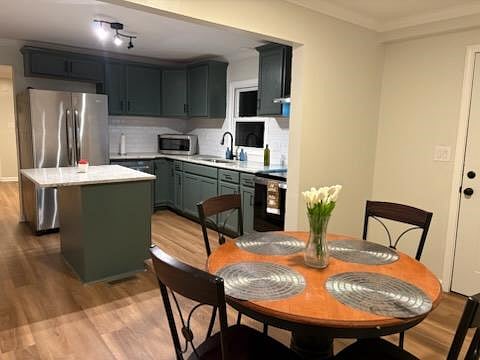Furnished Finder property 1021072_1 photo 3