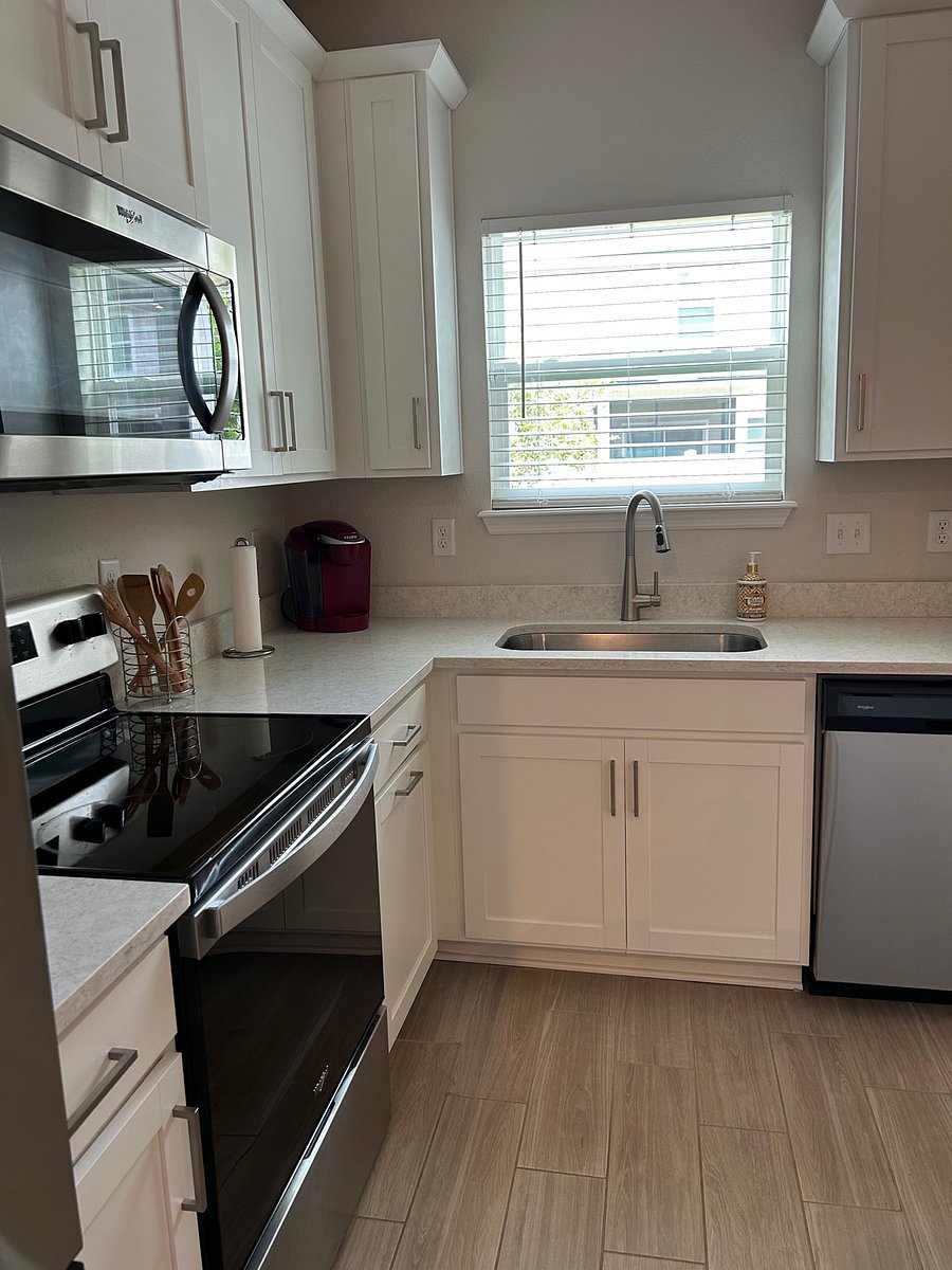 Furnished Finder property 1021077_1 photo 23