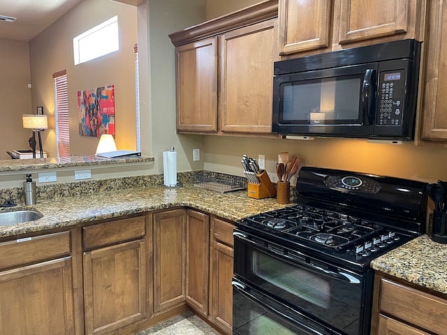 Furnished Finder property 1021082_1 photo 9