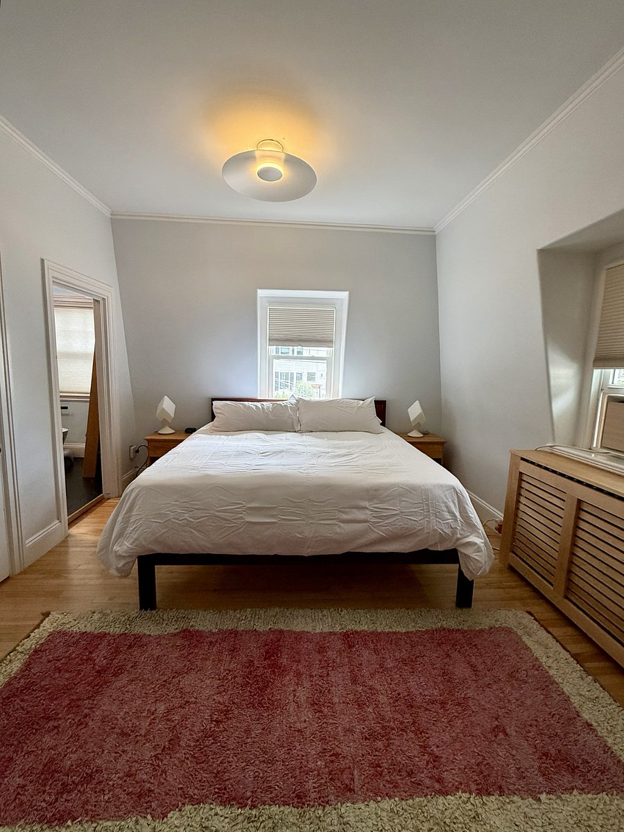 King bed with en suite bathroom