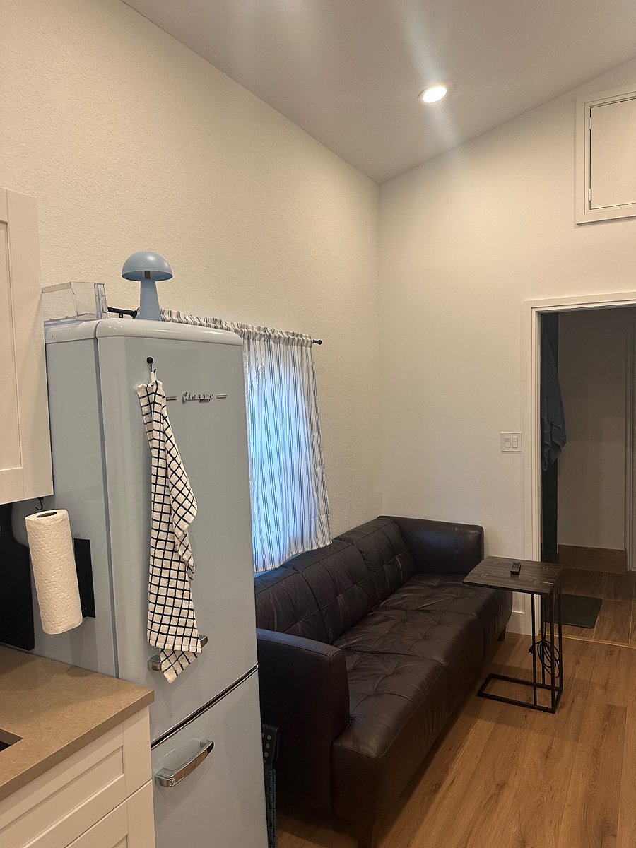Furnished Finder property 1021091_1 photo 12