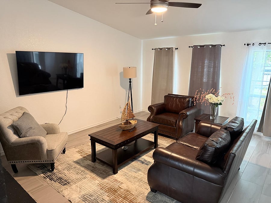 Furnished Finder property 1021094_1 photo 4