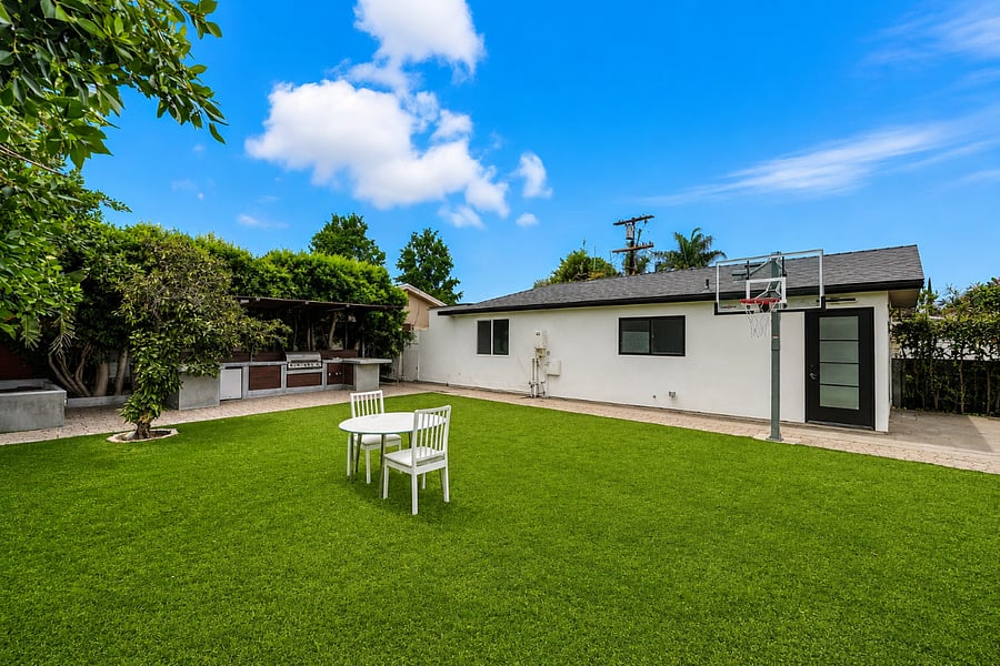 Furnished Finder property 1021098_1 photo 17