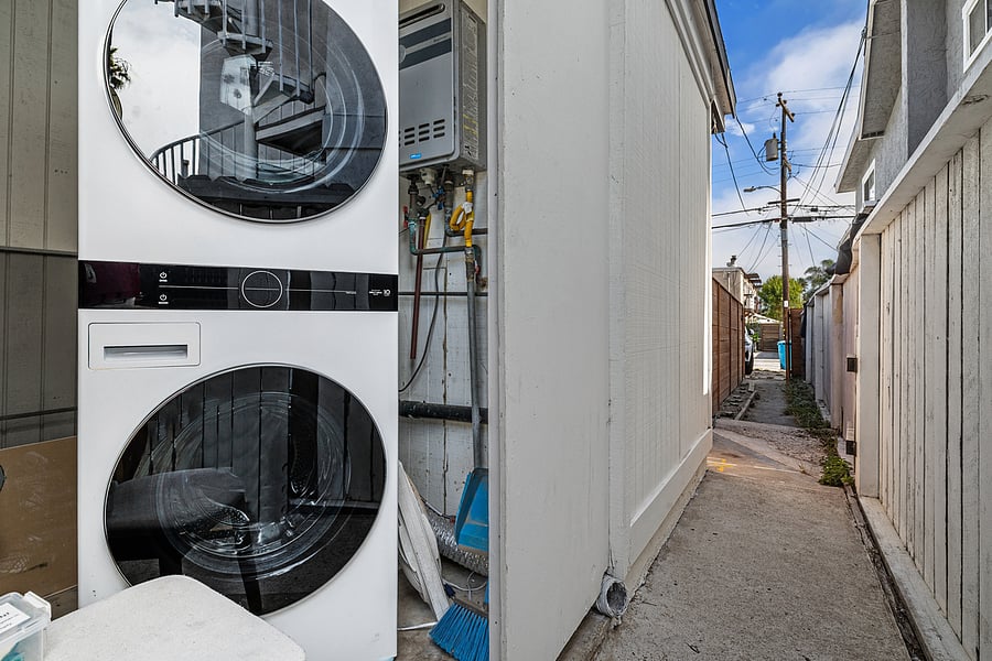 Shared washer and dryer