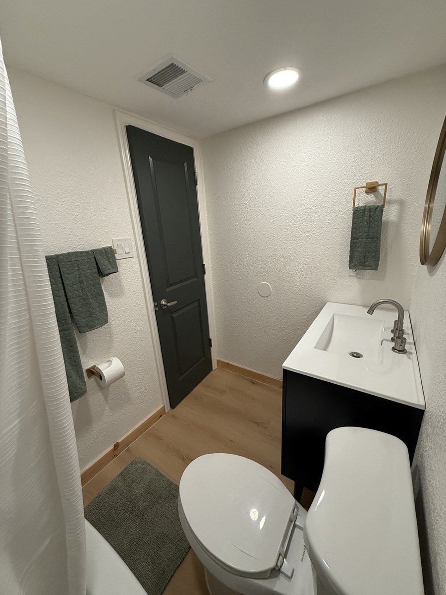 Details galore to make the space homey.