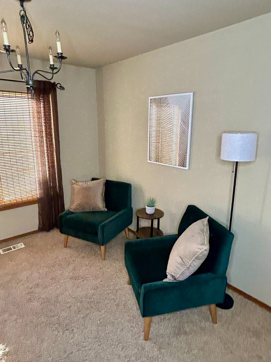 Piano/Sitting Room off the Living room
