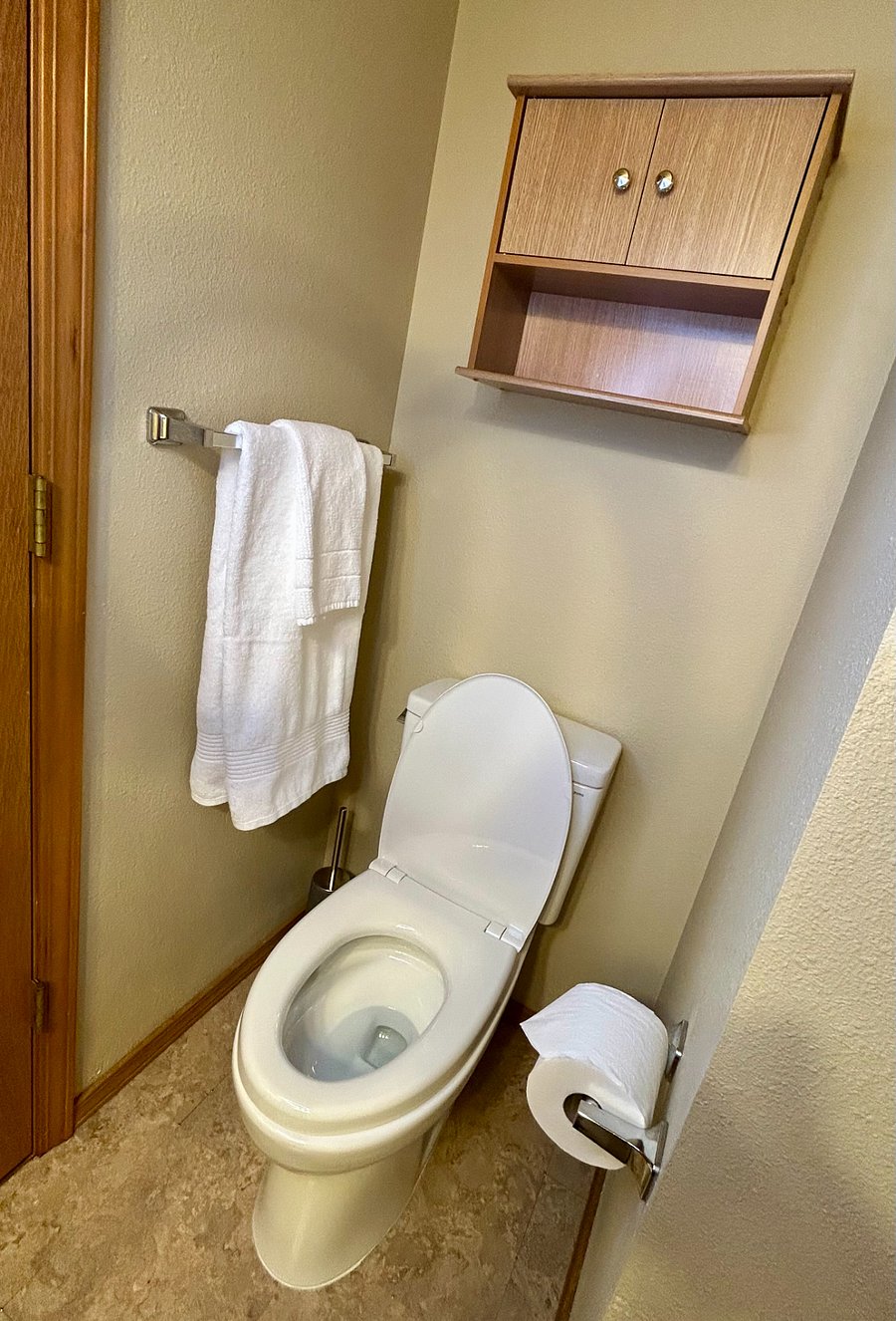 Upstairs Hall Bathroom
