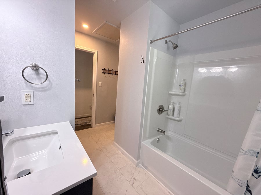 Furnished Finder property 1021212_1 photo 4