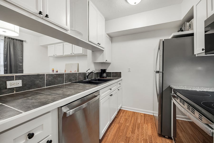 Furnished Finder property 1021265_1 photo 4