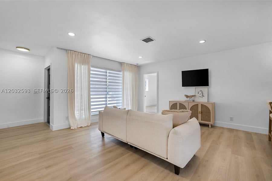 Furnished Finder property 1021304_1 photo 4