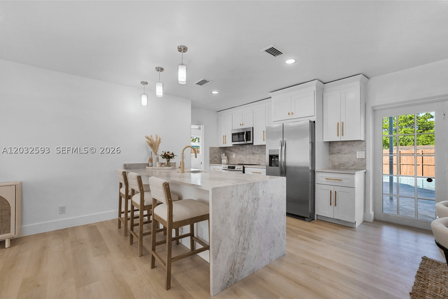 Furnished Finder property 1021304_1 photo 5