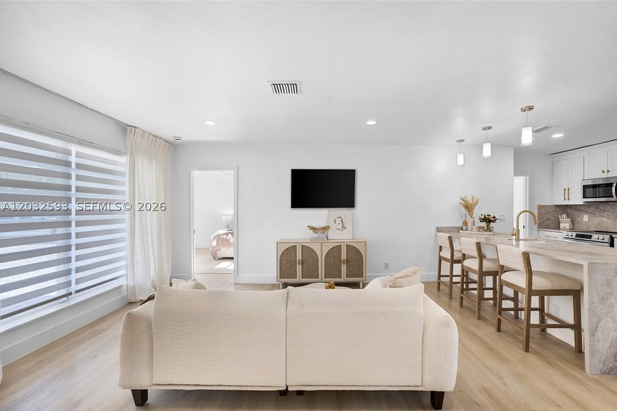 Furnished Finder property 1021304_1 photo 7