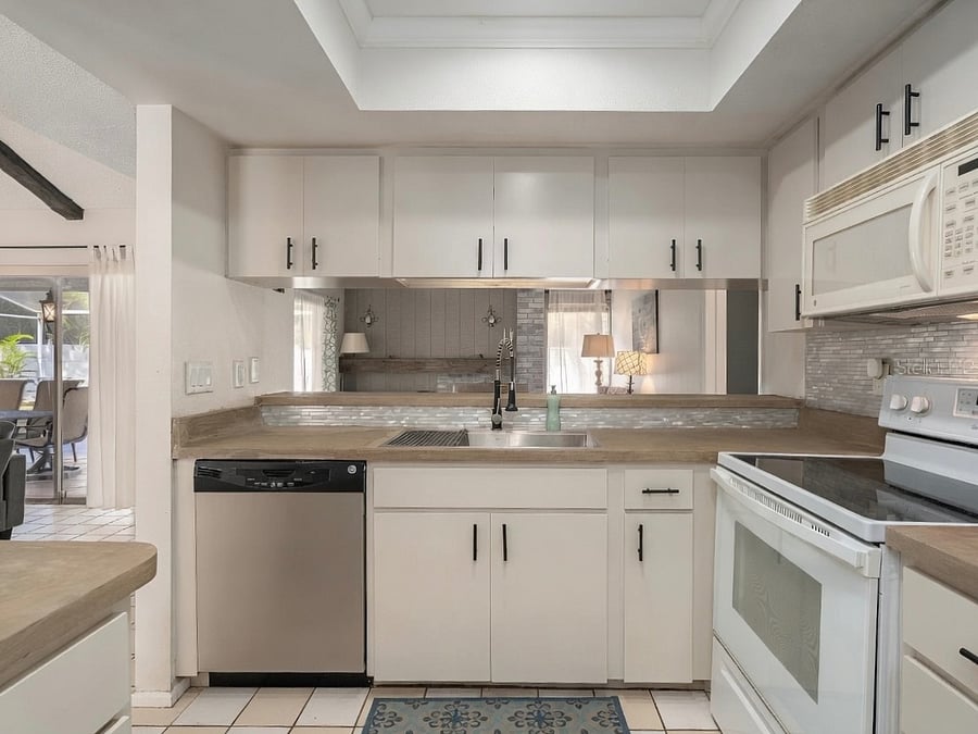 Furnished Finder property 1021321_1 photo 3