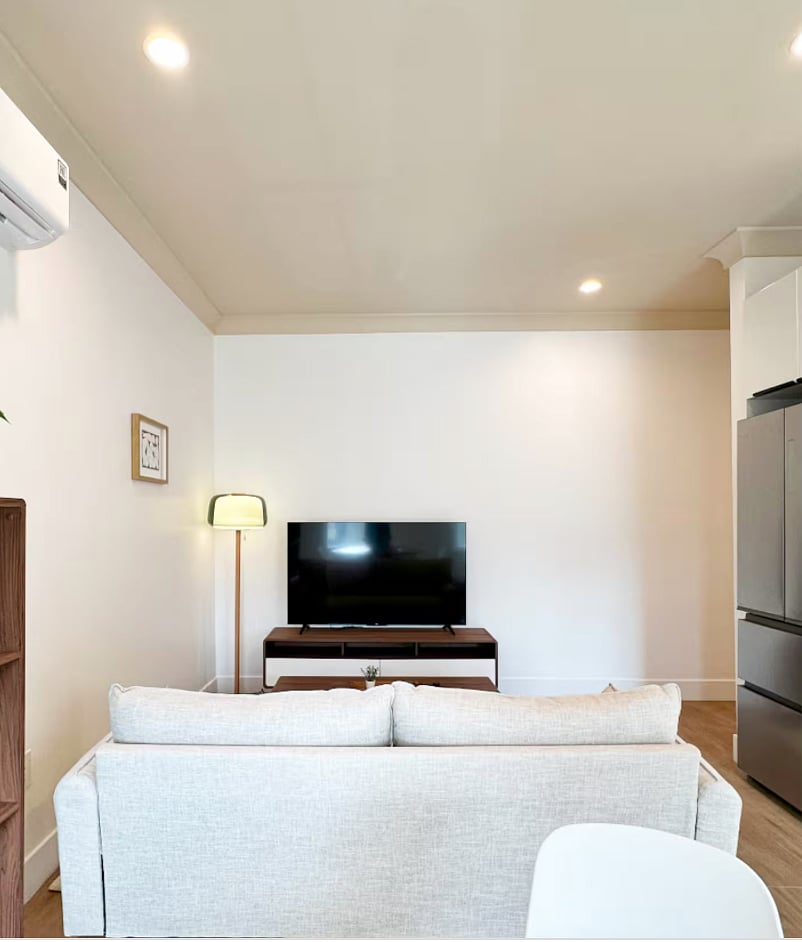 Furnished Finder property 1021327_1 photo 2