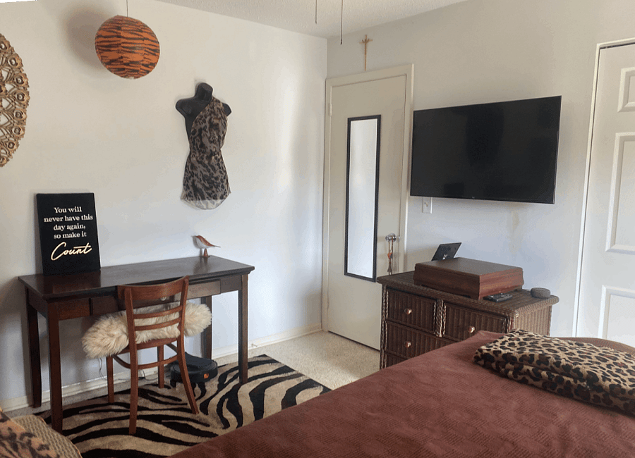 The desk in the guest room is a great place for studying. Or you can lay in the bed and watch TV.
