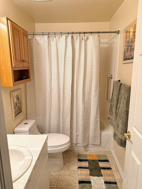 Secondary Master Bathroom