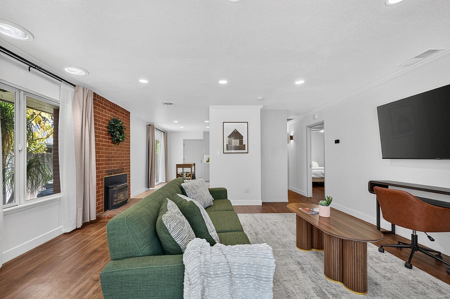 Furnished Finder property 1021351_1 photo 3