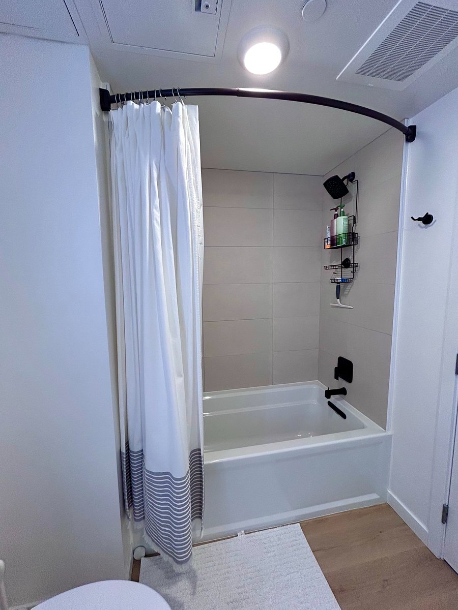 Furnished Finder property 1021418_1 photo 12