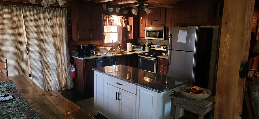 Furnished Finder property 1021428_1 photo 3