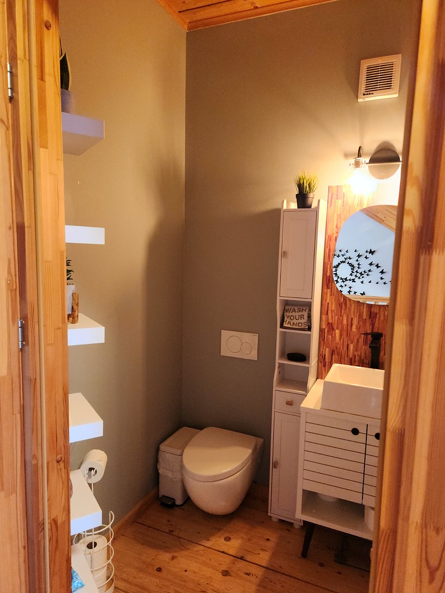 Furnished Finder property 1021438_1 photo 9