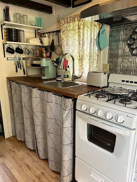 Furnished Finder property 1021448_1 photo 4