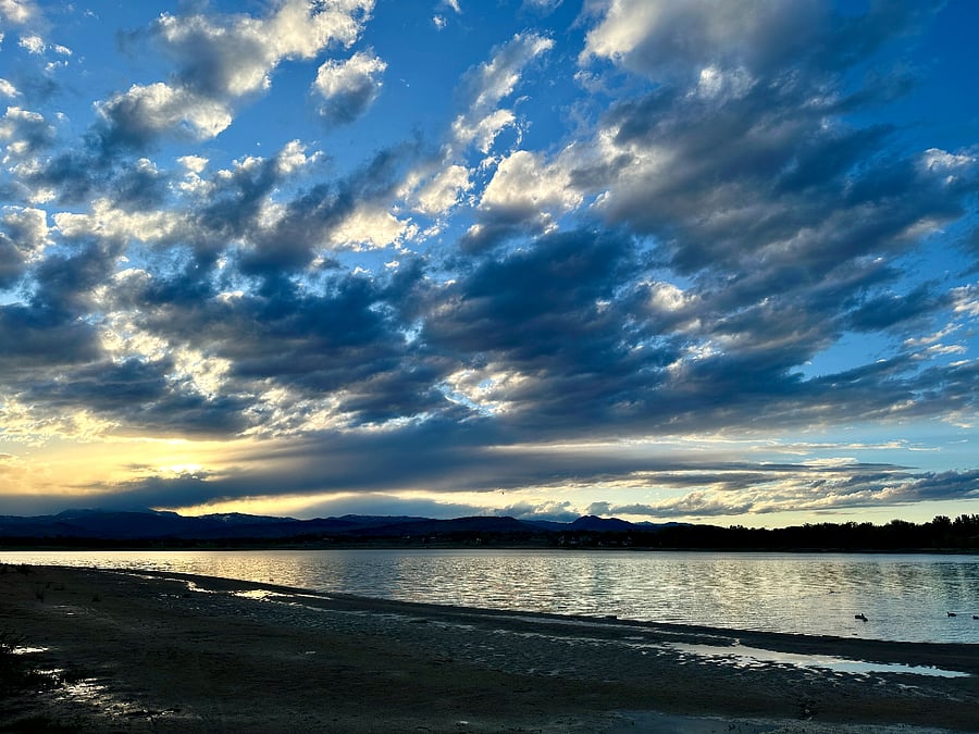Sunset view at Lake McIntosh