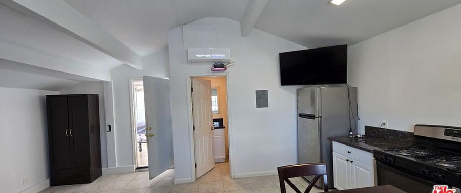 Furnished Finder property 1021534_1 photo 2