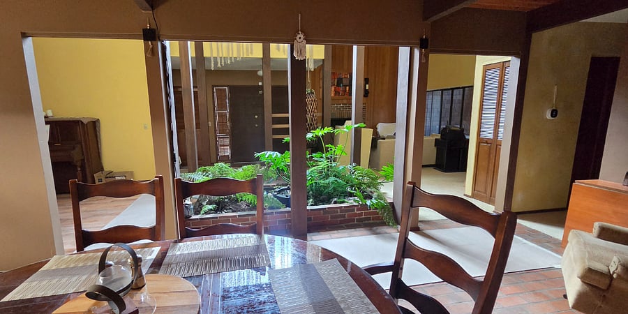 Dining to the atrium and foyer