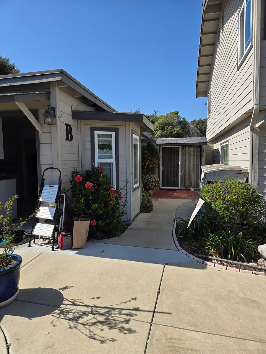 Furnished Finder property 1021637_1 photo 9