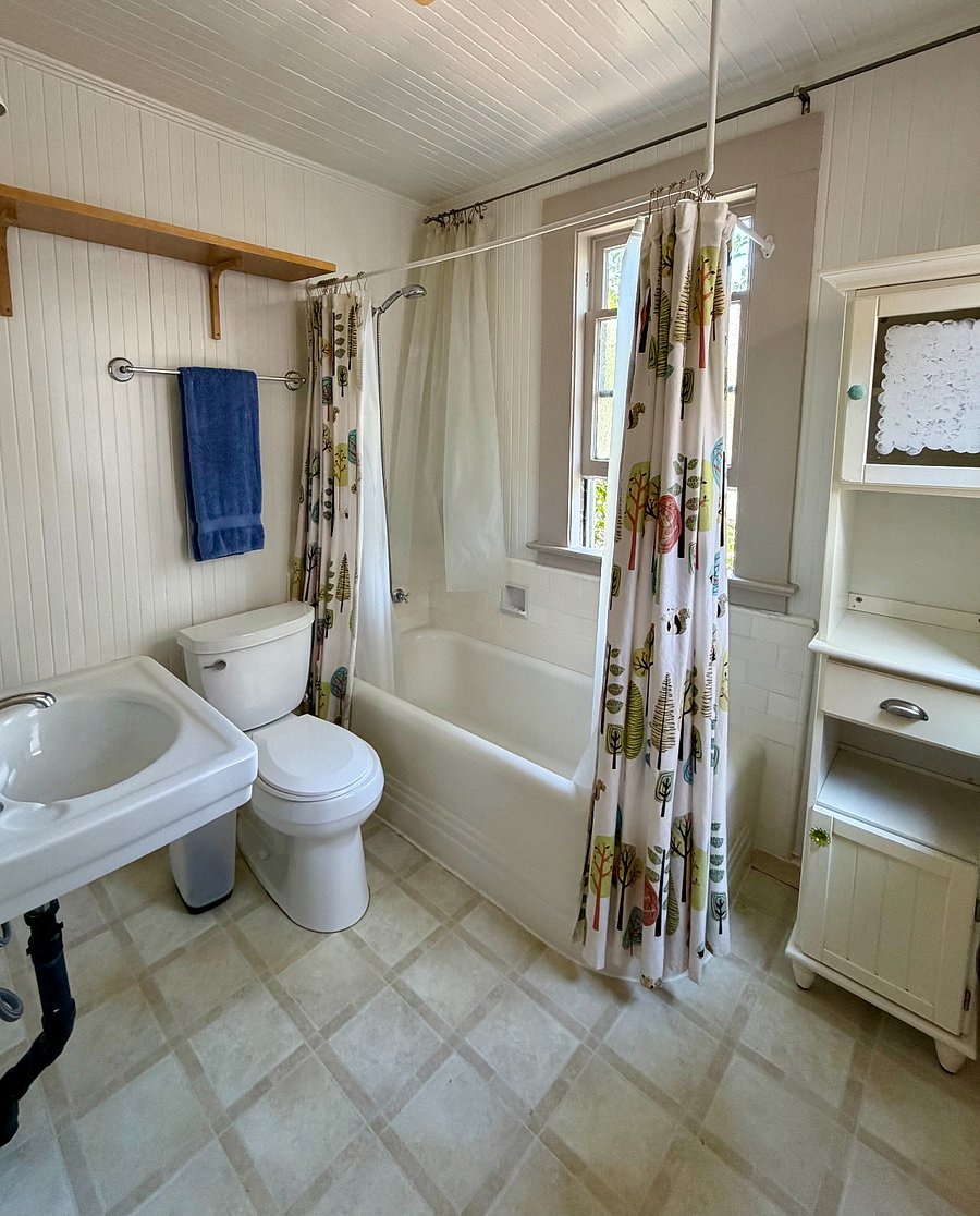 Furnished Finder property 1021646_1 photo 16