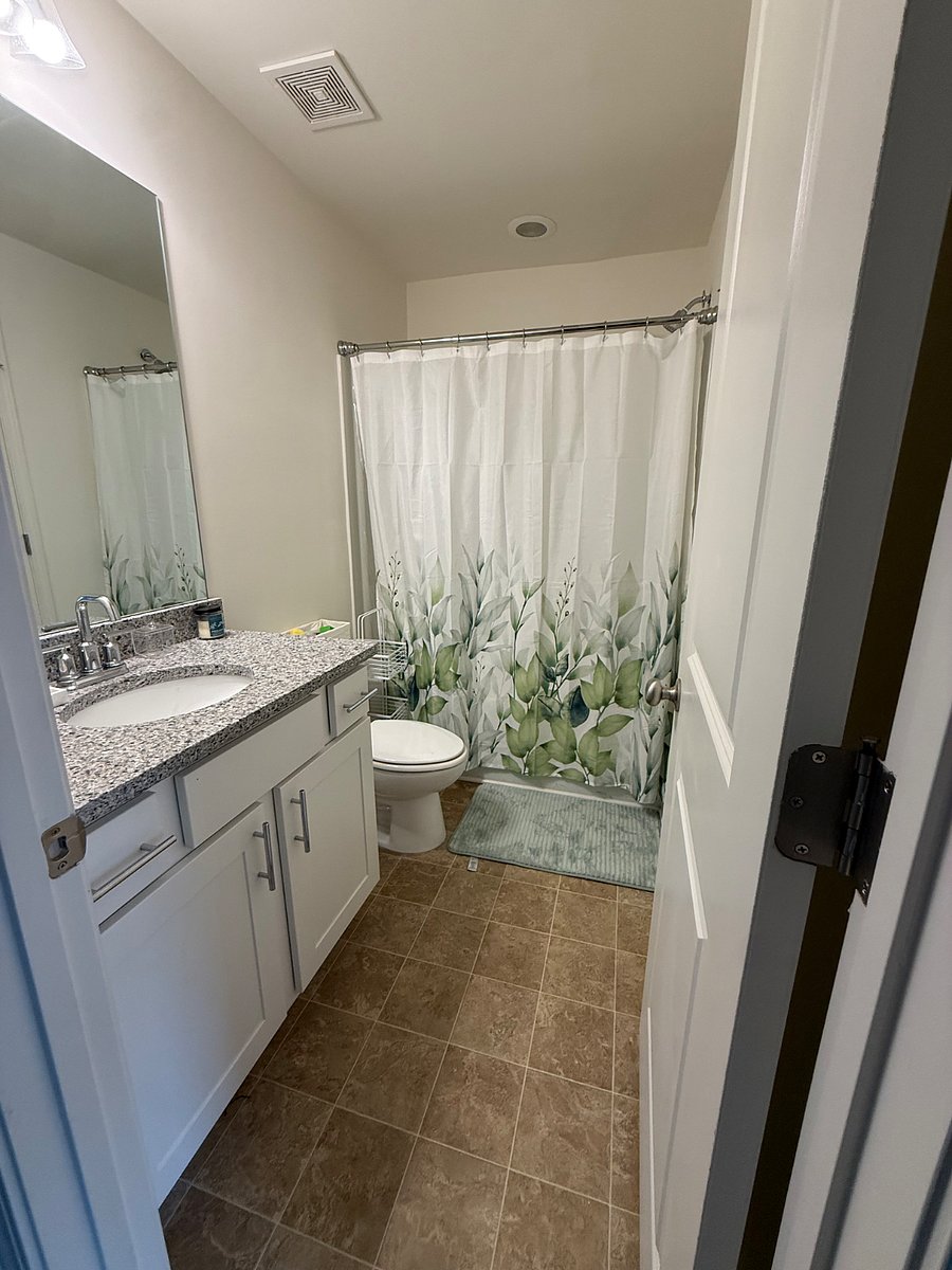 Furnished Finder property 1021650_1 photo 2